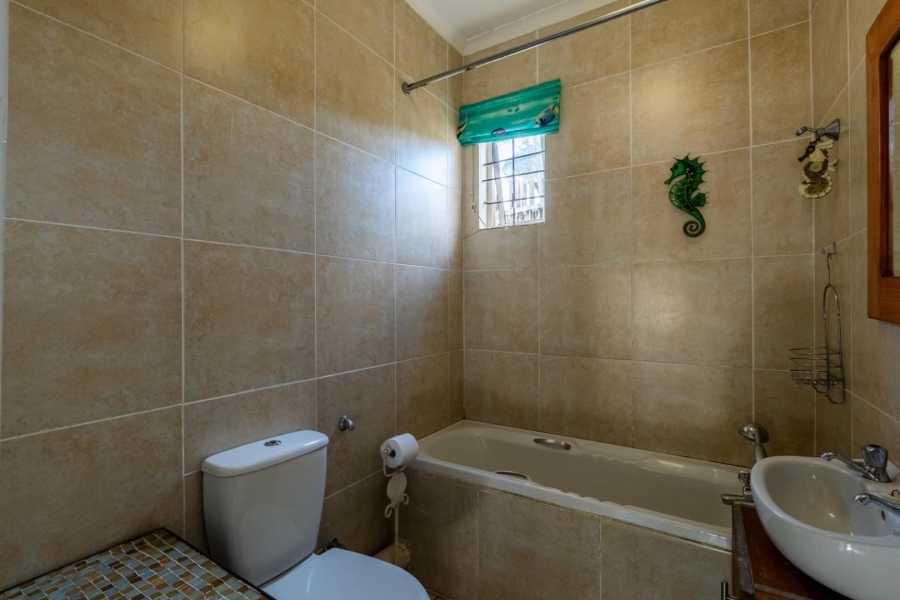 7 Bedroom Property for Sale in Cloetesville Western Cape